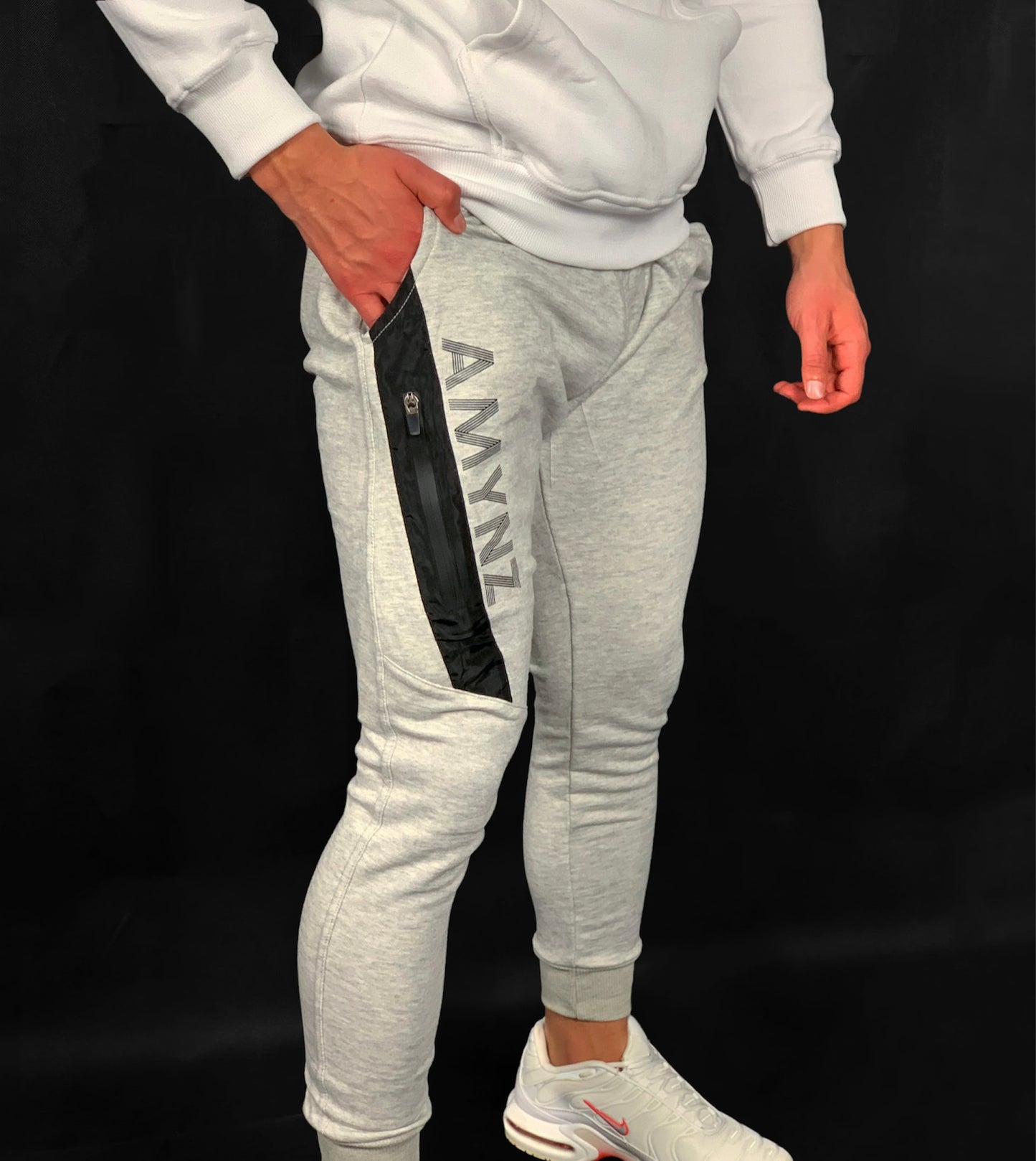 WINTER ESSENTIAL TAPERED JOGGERS X Marble Grey